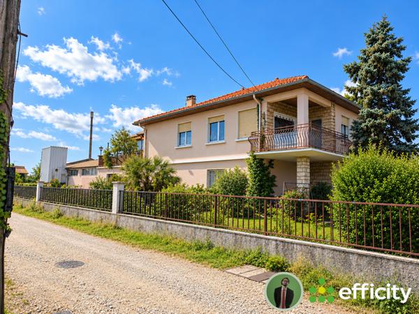 Maison
         4 pièces
        - 250 m² 920 000 € *