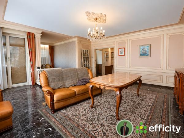 Maison
         4 pièces
        - 250 m² 920 000 € *