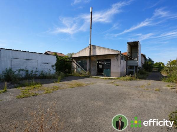 Maison
         4 pièces
        - 250 m² 920 000 € *