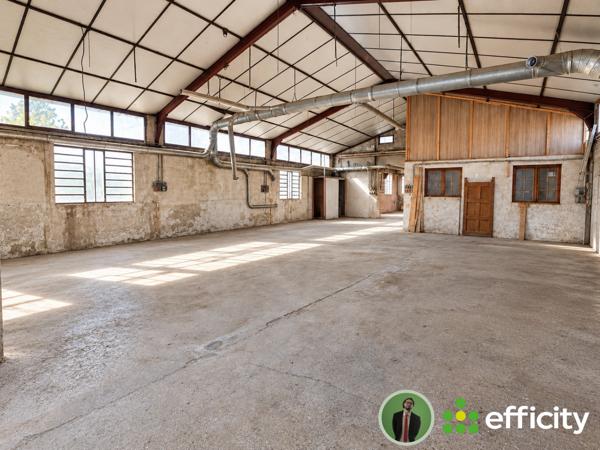 Maison
         4 pièces
        - 250 m² 920 000 € *