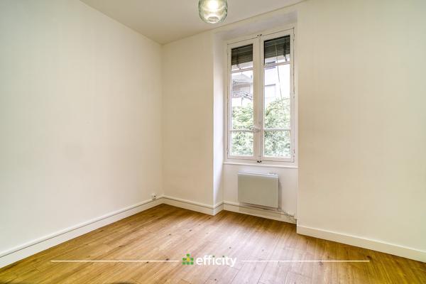 Appartement
         2 pièces
        - 37 m² Exclusivité 195 000 € *