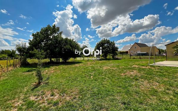 Maison à vendre    5 pièces •  Étroussat