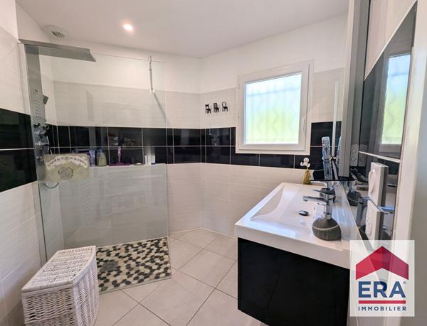 Maison Bourg Saint Andeol 121m2