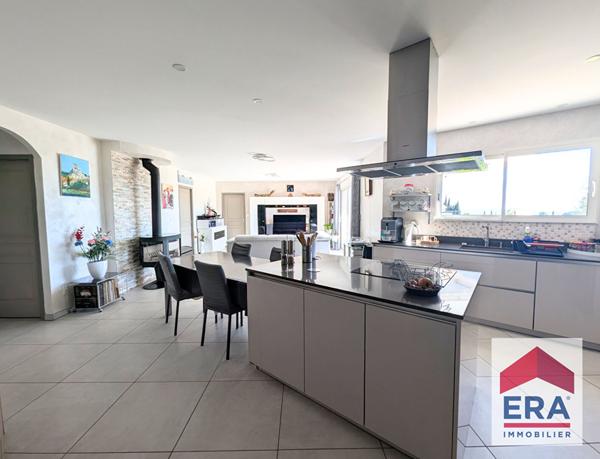 Maison Bourg Saint Andeol 121m2