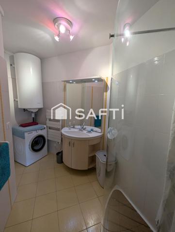 Vue sur le Port SANTA LUCIA, appartement meublé de type 2 avec spacieuse terrasse