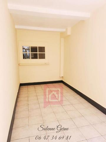 Immeuble  10 pièce(s) 220 m2