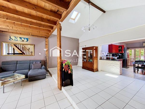 Maison 3 chambres avec jardin, garage et tram à pied