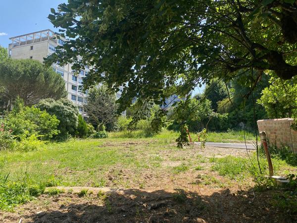 Terrain Le Pecq 373 m2 241 500 € **  - Référence  18468