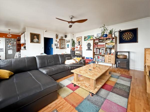 Appartement Montreuil ? Dernier étage lumineux 3/4 pièces avec vue dégagée