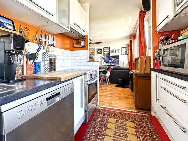 Appartement Montreuil ? Dernier étage lumineux 3/4 pièces avec vue dégagée