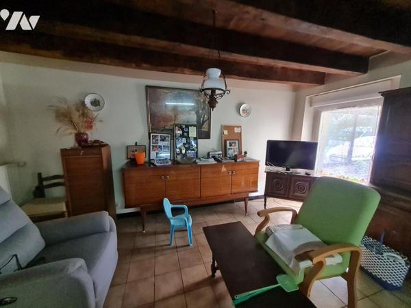 À Vendre à Evellys Maison à rénover située en campagne à 8 minutes de Réguiny