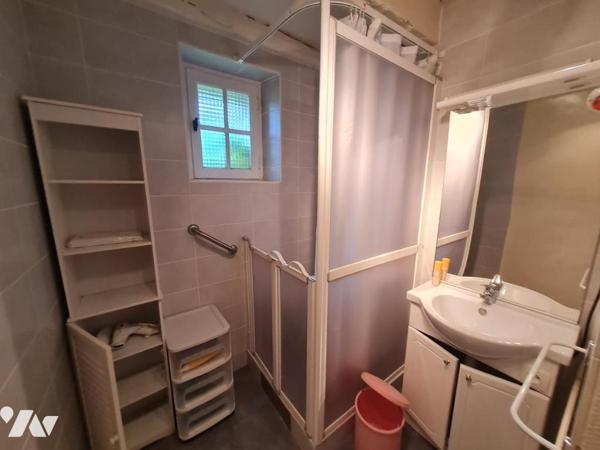 À Vendre à Evellys Maison à rénover située en campagne à 8 minutes de Réguiny