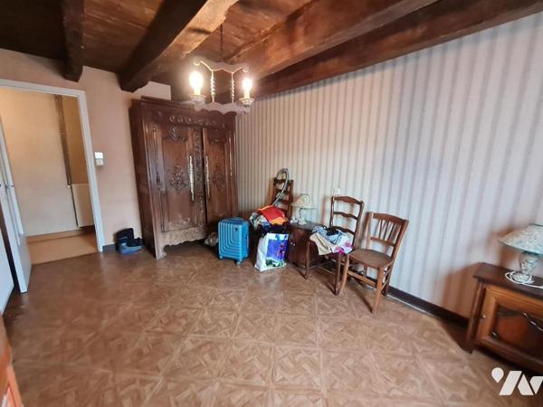 À Vendre à Evellys Maison à rénover située en campagne à 8 minutes de Réguiny