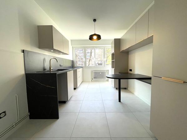 Location T4 de 107m2 à ECHIROLLES