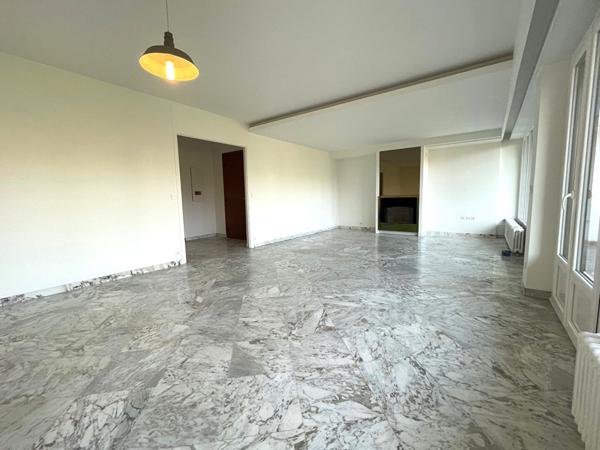 Location T4 de 107m2 à ECHIROLLES