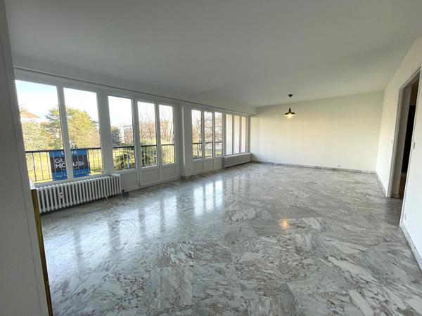 Location T4 de 107m2 à ECHIROLLES