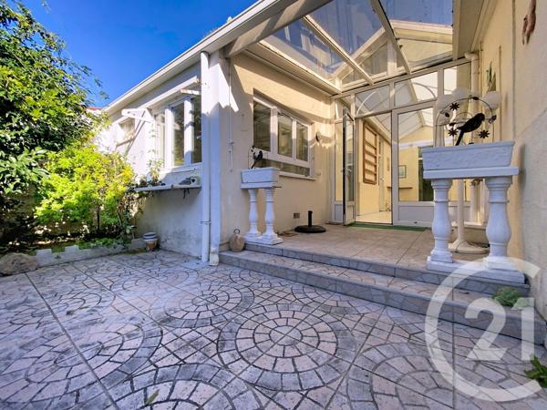 Maison à vendre  6 pièces - 147,50 m2 ROCHEFORT - 17