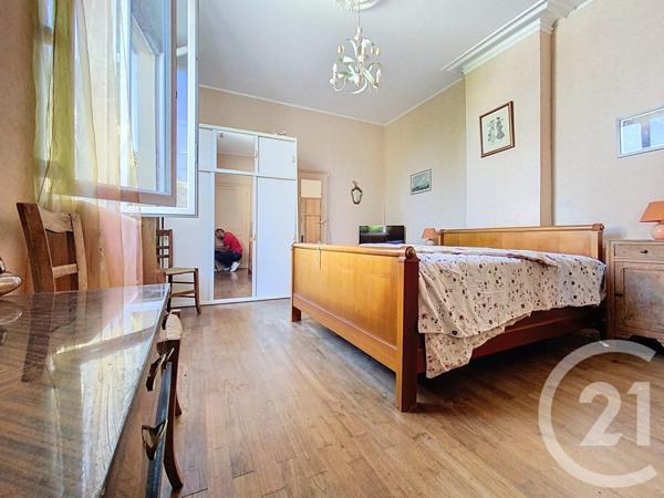 Maison à vendre  6 pièces - 147,50 m2 ROCHEFORT - 17