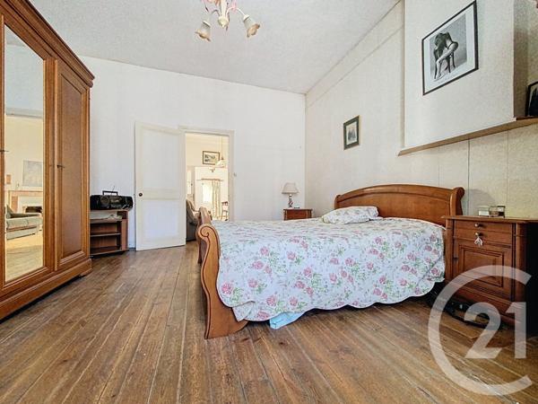 Maison à vendre  6 pièces - 147,50 m2 ROCHEFORT - 17