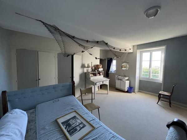 Maison à vendre |  Saint-Martin-lès-Melle |  9 pièces | 333 m²