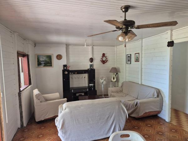 LA PERLE RARE A BAILLIF AU BORD DE LA MER DES CARAIBES POUR LES COUCHERS DE SOLEIL TOUS LES SOIRS