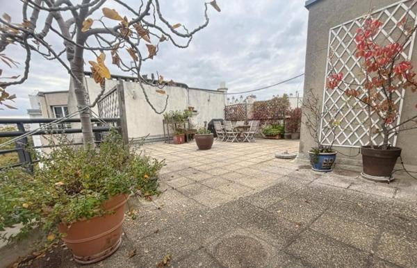 DUPLEX 5 PIÈCES 117m2 AVEC ROOFTOP DE 80 m² – DERNIER ÉTAGE