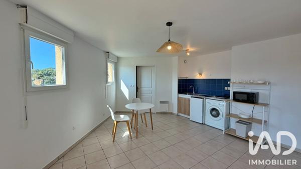 Location studio 29 m² Toulon