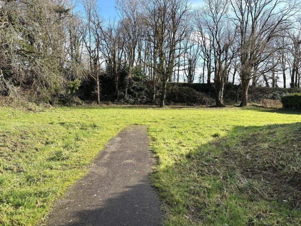 Terrain à Batir à vendre à Carhaix-Plouguer dans le Finistère (29270), ref : 190