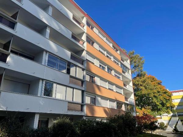ORLEANS .Au c?ur d'une copropriété bien entretenue, venez visiter cet appartement d environ 80 ...