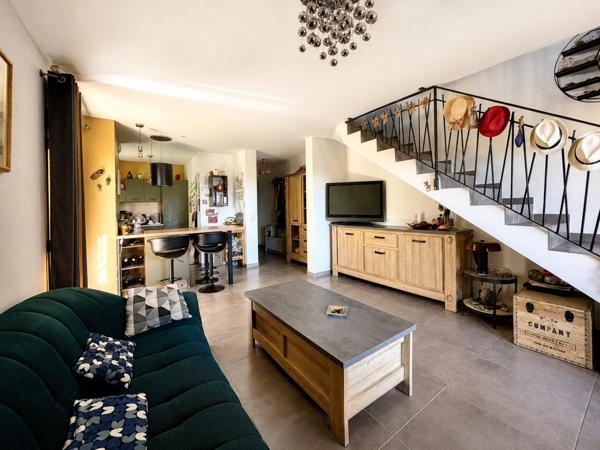 T3 DUPLEX AVEC JARDIN ET VUE DÉGAGÉE