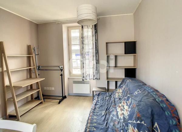 Appartement à louer    1 pièce • 14,07 m2 Brive-la-Gaillarde