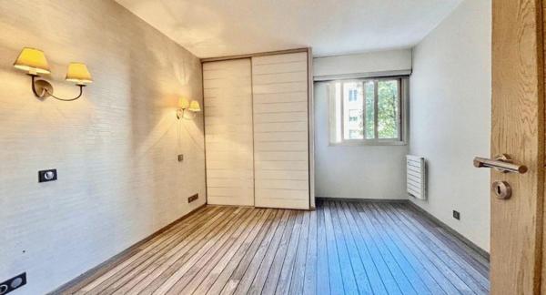 Bel appartement front de mer à Juan les Pins
