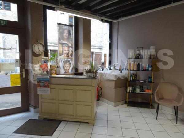 À vendre – Immeuble avec local commercial et potentiel d’habitation