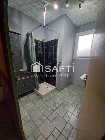 Opportunité rare ! Découvrez cette maison de 137 m², nichée au cœur d’un magnifique jardin de 14 500 m², offrant calme et espace.