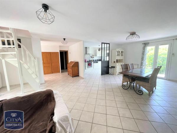 Maison à vendre 5 pièces 140m² Marignane (13700)