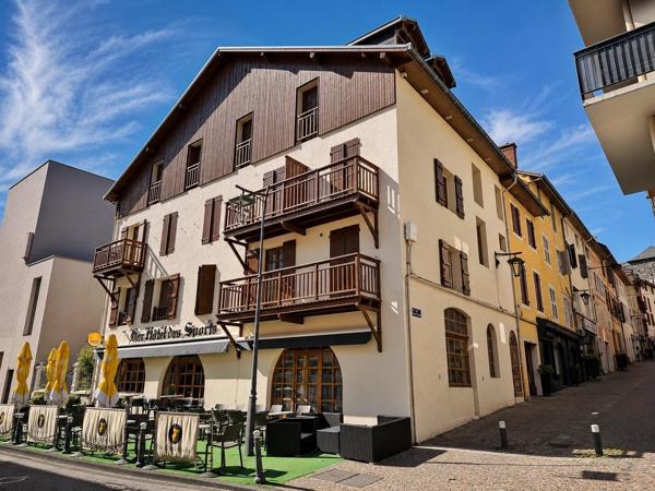 Studio 23 m² avec balcon – 2e étage – Saint-Jean-de-Maurienne