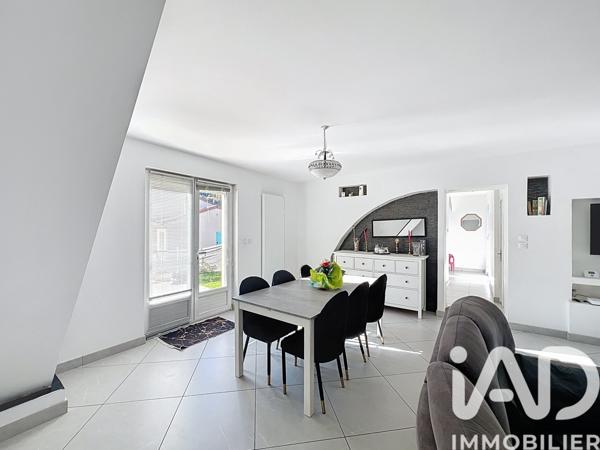 Maison à vendre 5 pièces 109 m² Unieux