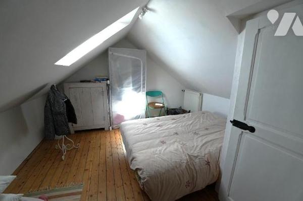 SABLE SUR SARTHE : Maison rénovée avec jardin