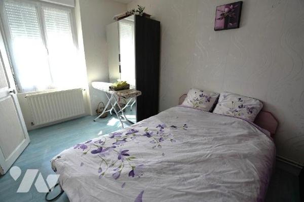 SABLE SUR SARTHE : Maison rénovée avec jardin