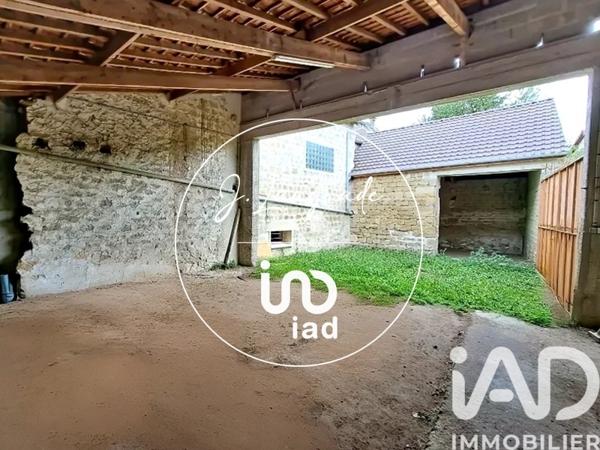 Immeuble à vendre 80 m² Cergy
