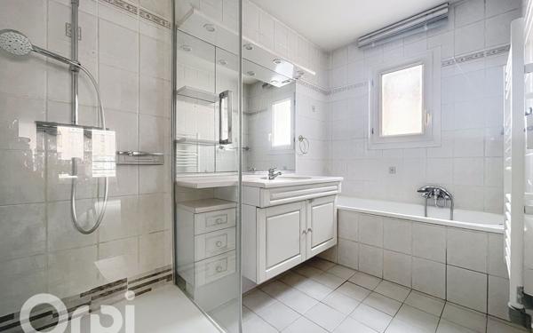 Appartement à vendre    3 pièces • 71,80 m2 Saint-Raphaël