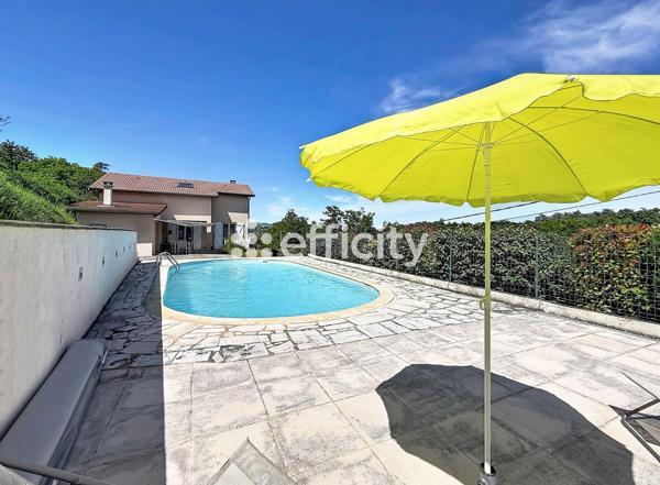 Maison
         5 pièces
        - 138 m² Exclusivité 399 000 € *