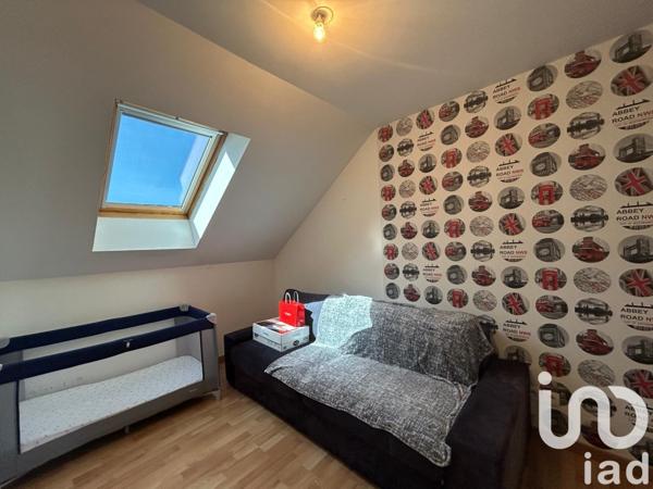 Maison traditionnelle 6 pièces de 120 m² à Les Ponts-de-Cé (49130)