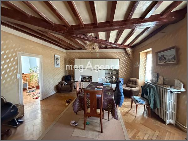 Immeuble à BUZANCAIS, 36500 - 142m²