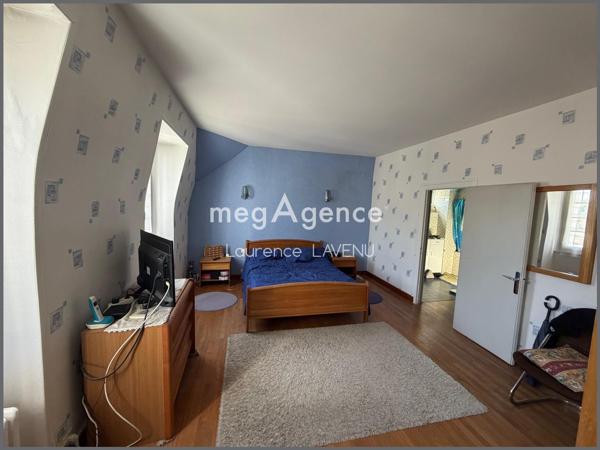 Immeuble à BUZANCAIS, 36500 - 142m²