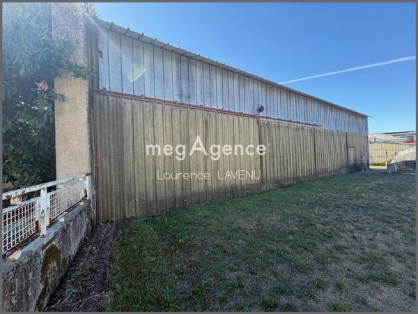 Immeuble à BUZANCAIS, 36500 - 142m²