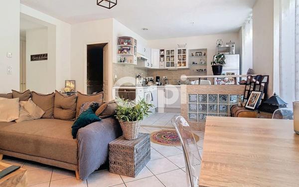 Immeuble à vendre    3 pièces •  Terrasson-Lavilledieu