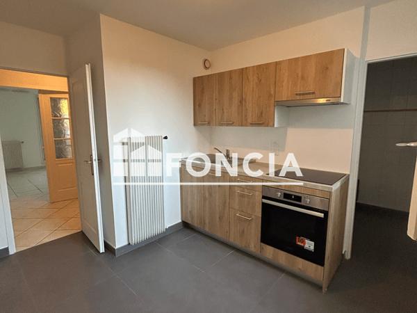Location Appartement 3 pièces 67.25 m² - 58 AVENUE DU JURA Ferney Voltaire 01210