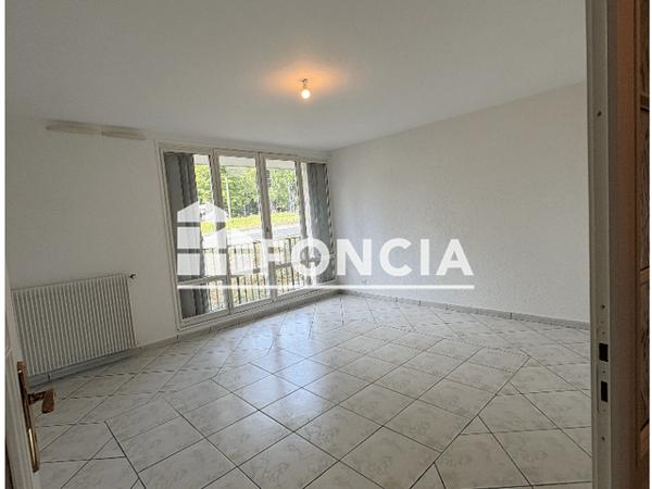 Location Appartement 3 pièces 67.25 m² - 58 AVENUE DU JURA Ferney Voltaire 01210