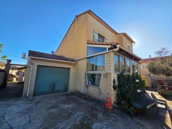 Dpt Gard (30), Saint Christol les ales, belle villa 5 chambres d'environ 110m² environ sur un terrain clos de 964m² + 2 garages et piscine.